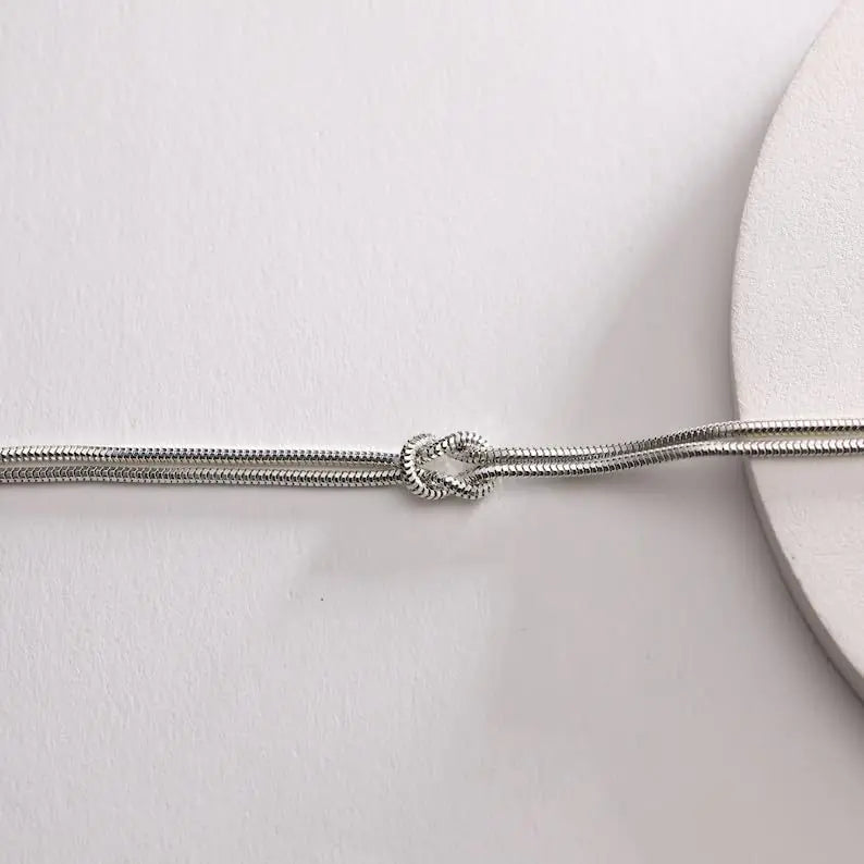 Twist Bracelet Elegant Heart Knot